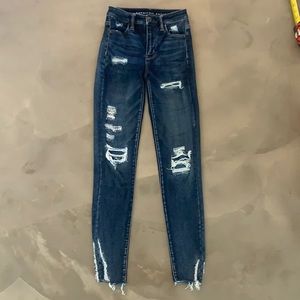 american eagle super hi-rise jegging 00 R ripped